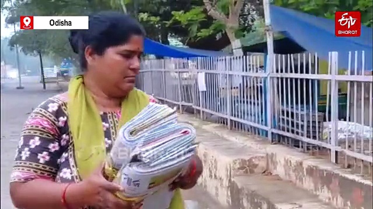 Once A National Athlete, Odisha's Shubharani Das Is Now A Hawker Who Delivers 400 Newspapers Daily