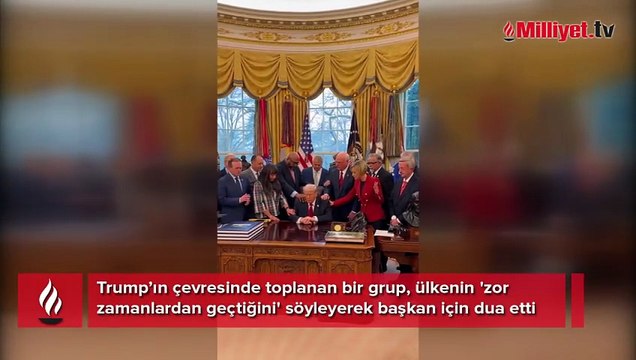 Beyaz Saray'da hayrete düşüren an! Trump'ın etrafını sarıp dua ettiler