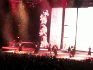 Kylie Minogue Lyon 01 06 2008 -  Come into my world