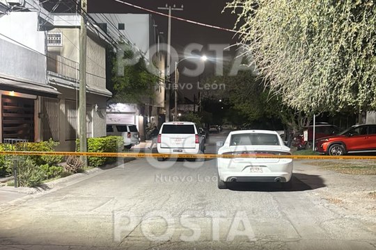 VIDEO | Catean domicilios por presunto narcomenudeo en San Nicolás y Escobedo