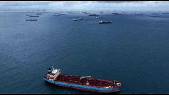 Stretto di Hormuz zona di guerra , almeno 20.000 i marinai bloccati