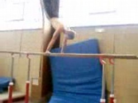 USH GYM - Yoann barres parallèles, balancer équilibres