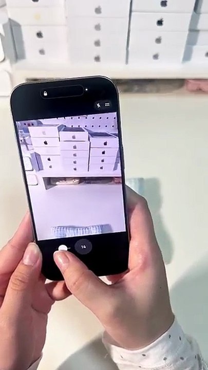 _storage_emulated_0_Android_data_com.fawazapp.blackhole_files_DCIM_blackhole_D16U2IHGKO
