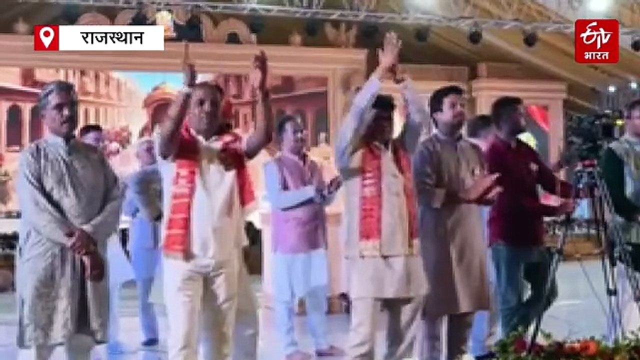 दादा गुरुदेव चादर महोत्सव: वरघोड़ा निकाला, 150 वर्ष बाद ज्ञान भंडार से बाहर आई पवित्र चादर