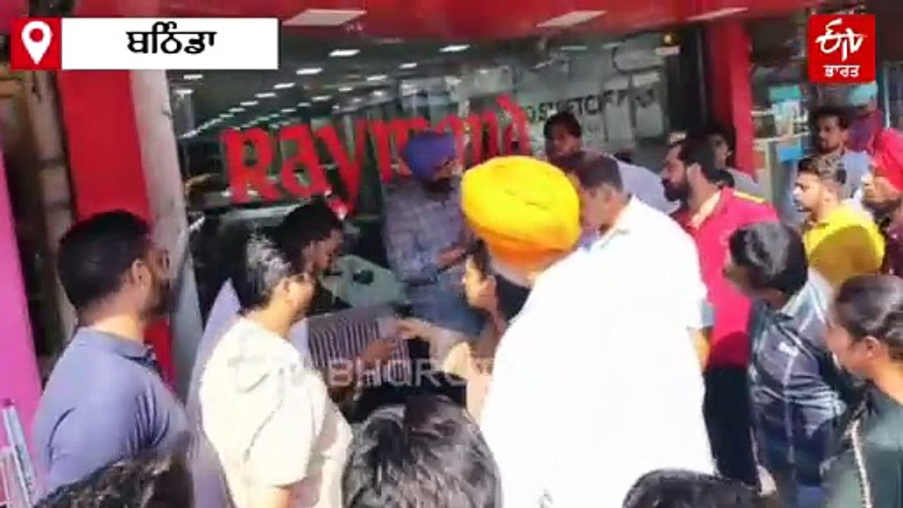 1 ਲੱਖ ਰੁਪਏ ਰਿਸ਼ਵਤ ਲੈਂਦਾ ਡਰੱਗ ਇੰਸਪੈਕਟਰ ਗ੍ਰਿਫਤਾਰ, ਪੁਲਿਸ ਮੁਲਾਜ਼ਮ ਤੋਂ ਰਿਸ਼ਵਤ ਲੈਂਦਾ ਪੁਲਿਸ ਵਾਲਾ ਹੀ ਕਾਬੂ