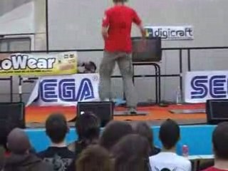 DDR Style trop moche ventilateur avec les bras