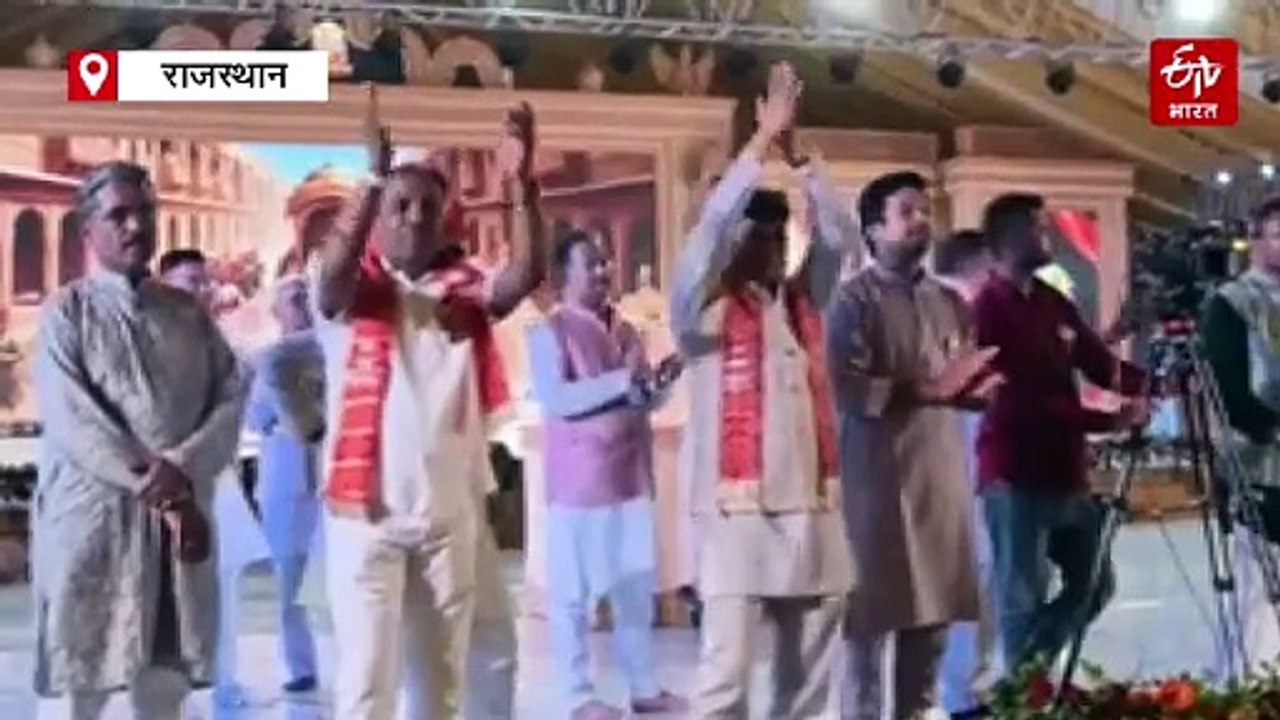 दादा गुरुदेव चादर महोत्सव: वरघोड़ा निकाला, 150 वर्ष बाद ज्ञान भंडार से बाहर आई पवित्र चादर