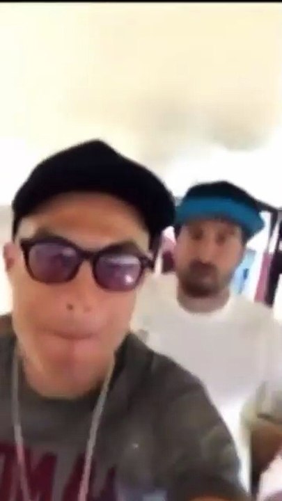 بالفيديو .. هكذا احتفل رونالدو على طائرته الخاصة