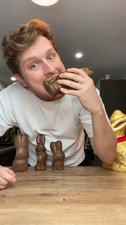 On goûte ensemble tous les lapins de Pâques qui existent dans le monde 😍✨🎉Chocolat au lait, caramel, spéculoos… 😍✨Et toi, c’est quoi ton lapin préféré ? 🐰🍫
