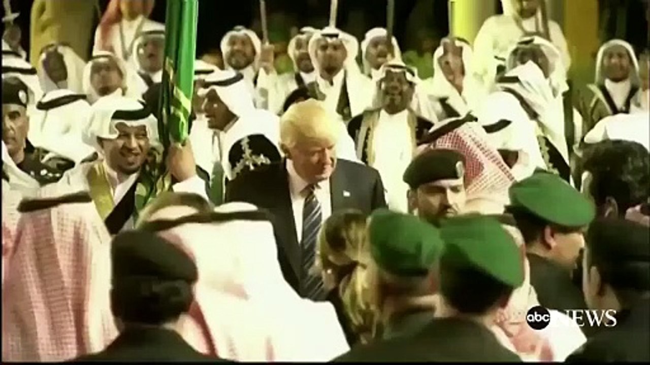 بالفيديو .. ترامب يرقص على العرضة مع الملك سلمان