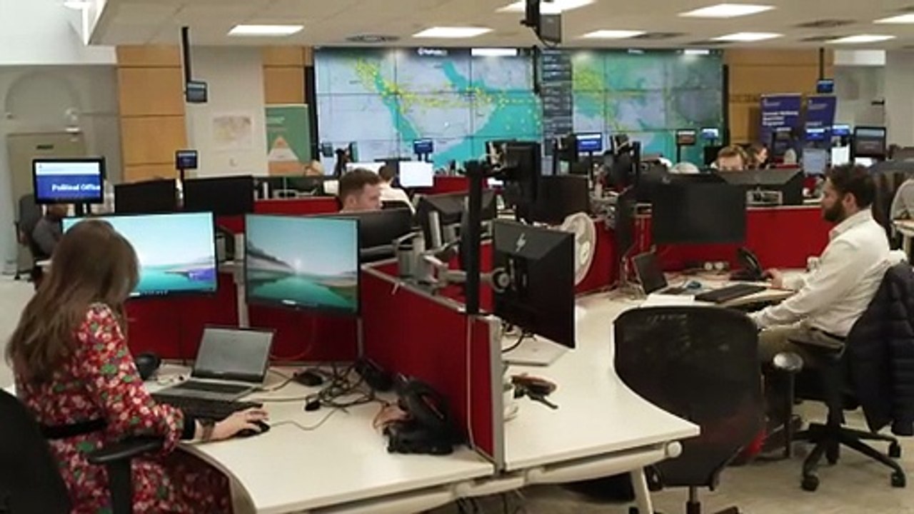 Foreign Office sets up crisis centre for stranded Brits