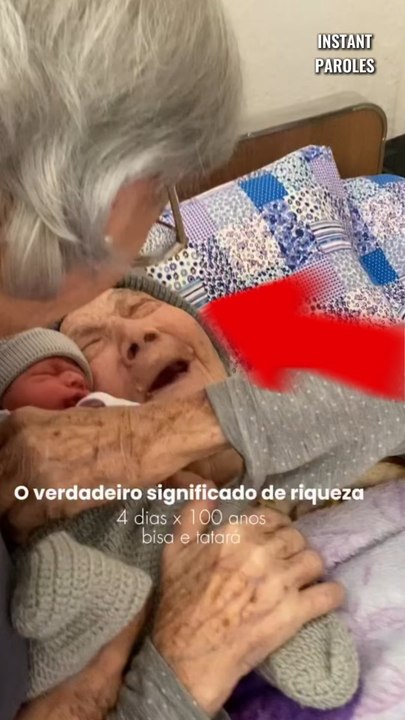 Cette arrière-arrière-grand-mère de 100 ans rencontre son arrière-arrière-petit-fils de 4 jours