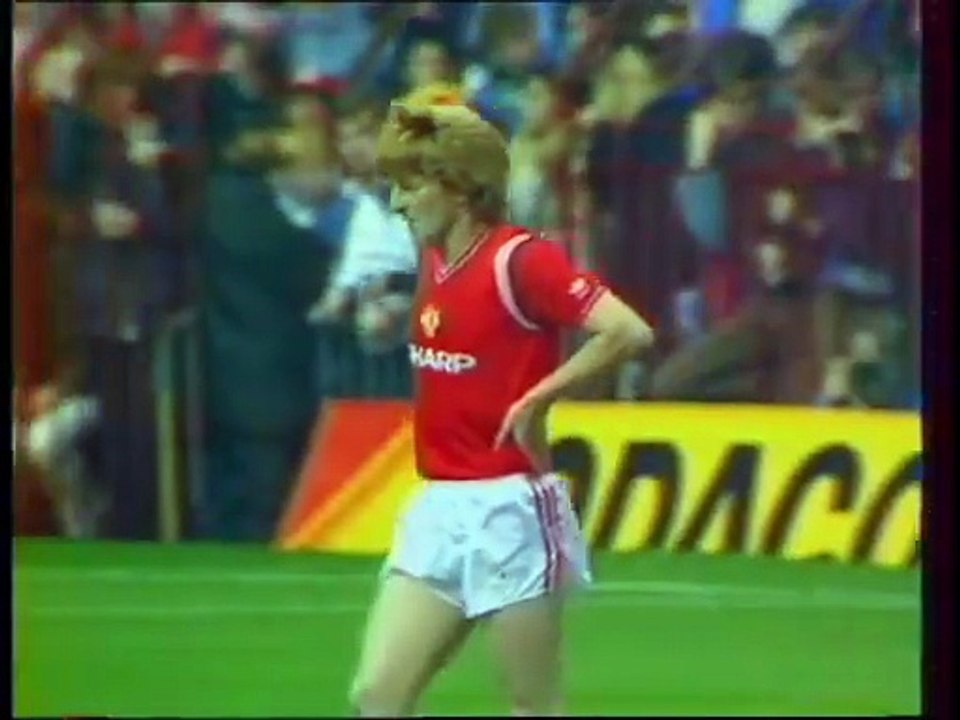 MANCHESTER UNITED - LIVERPOOL - 1984 - SAISON 1984/1985 -