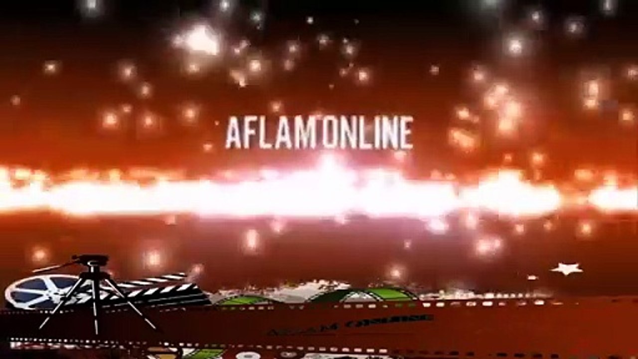 بالفيديو.. قبلة مفاجئة تحرج مذيعة مصرية على الهواء