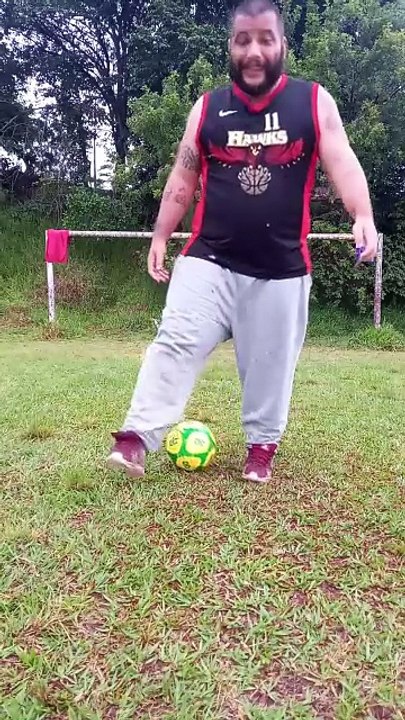 FAZ A GENTE PENSAR NÉ KK  #cr7  #futebol #soccer