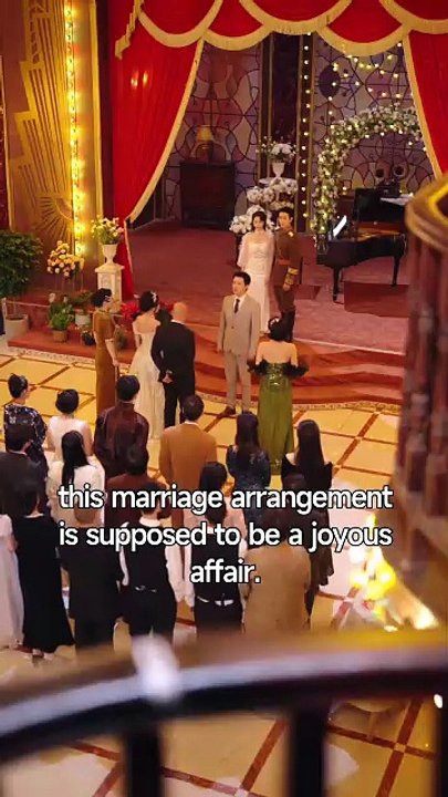 ENG DUBReborn in the Republic Era, I Accidentally Ran Into the Arms of a Ruthless General.