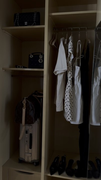 Minimalist elegance in every thread. Timeless pieces for a refined silhouette