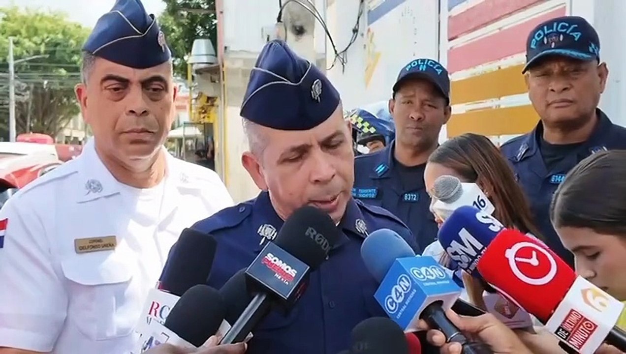 Policía Nacional suspende a oficial tras incidente con periodistas en intervención