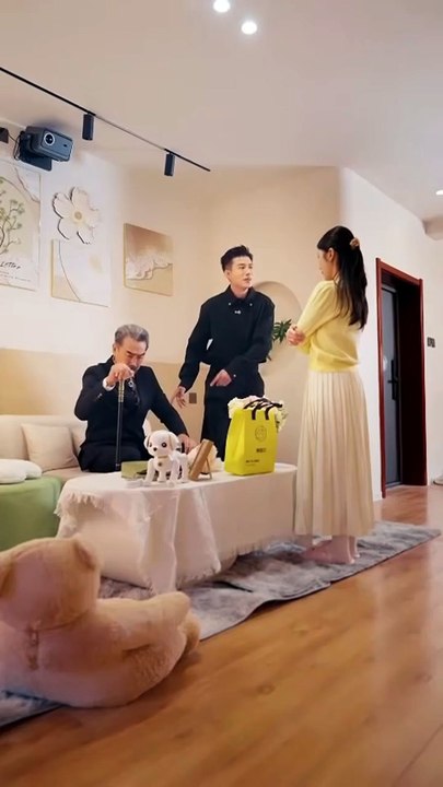 On The Run, CEO Falls Into a 5YO's Trap By Accident - Had No Clue She's His Own Daughter [Full Movie] [Ranked]