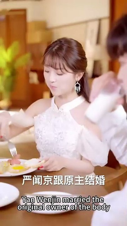 In her previous life, she let go of the president, her husband didn't want to be a licking dog for the bamboo horse, and finally ate prison food, reborn, awakened, she fought with her husband behind her husband's back, tore up green tea, and punched until