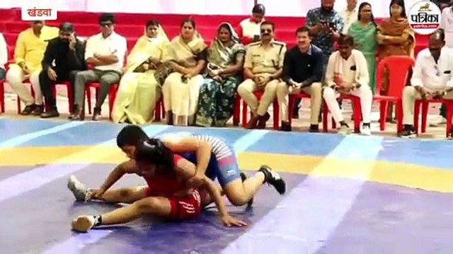 पारंपरिक खेलों में खिलाडिय़ों ने दिखाया दम, जिपं सीईओ भी उतरे मैदान में, बहाया पसीना