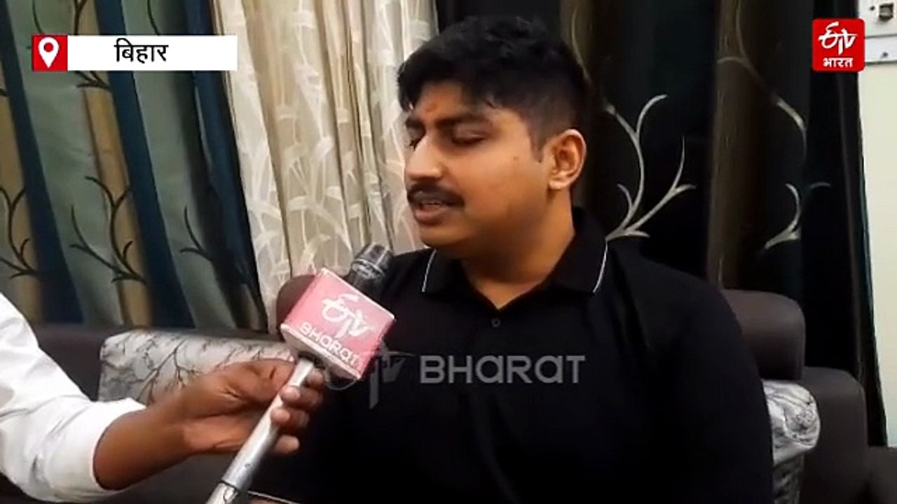IAS पिता के बेटे ने UPSC में हासिल किया ऑल इंडिया रैंक 11, परीक्षा के समय पिता बेटे को ले जाते थे फिल्में दिखाने