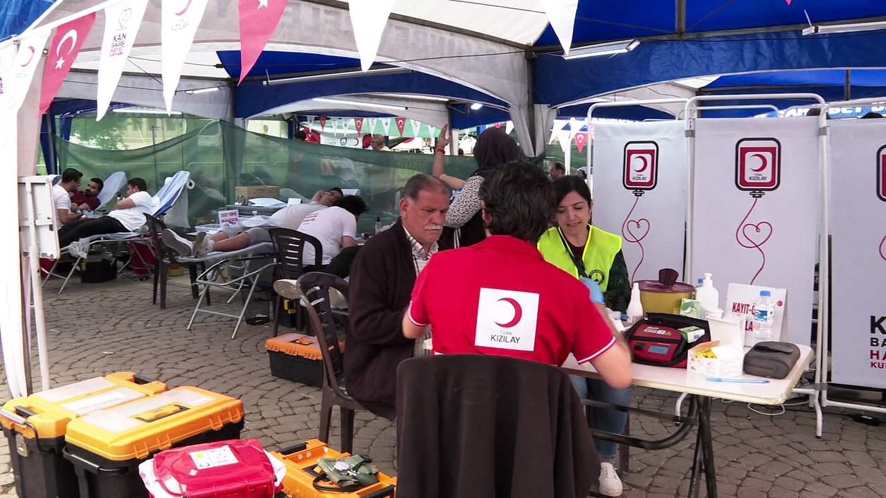 Kan acil değil sürekli ihtiyaçtır! Türk Kızılay’dan iftar sonrası kan bağışı daveti