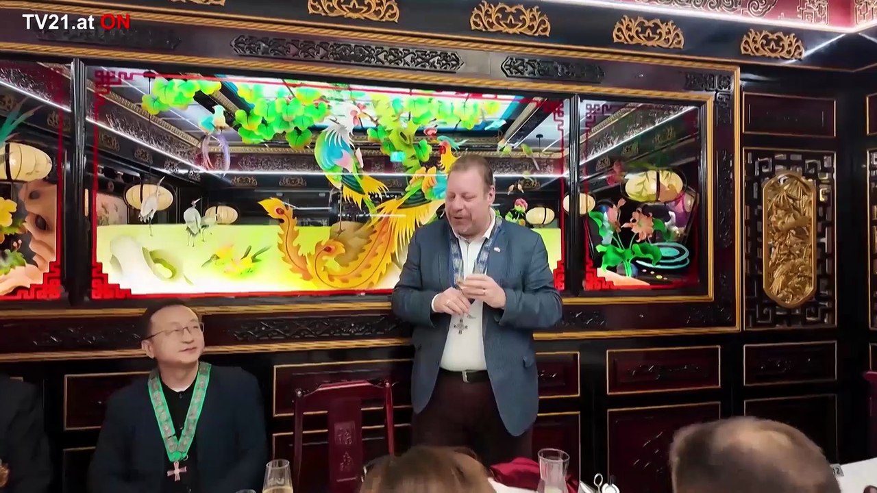 Wien Genussvolle Begegnung  Weinritterschaft zu Gast im neuen Sichuan‑Restaurant Wang.