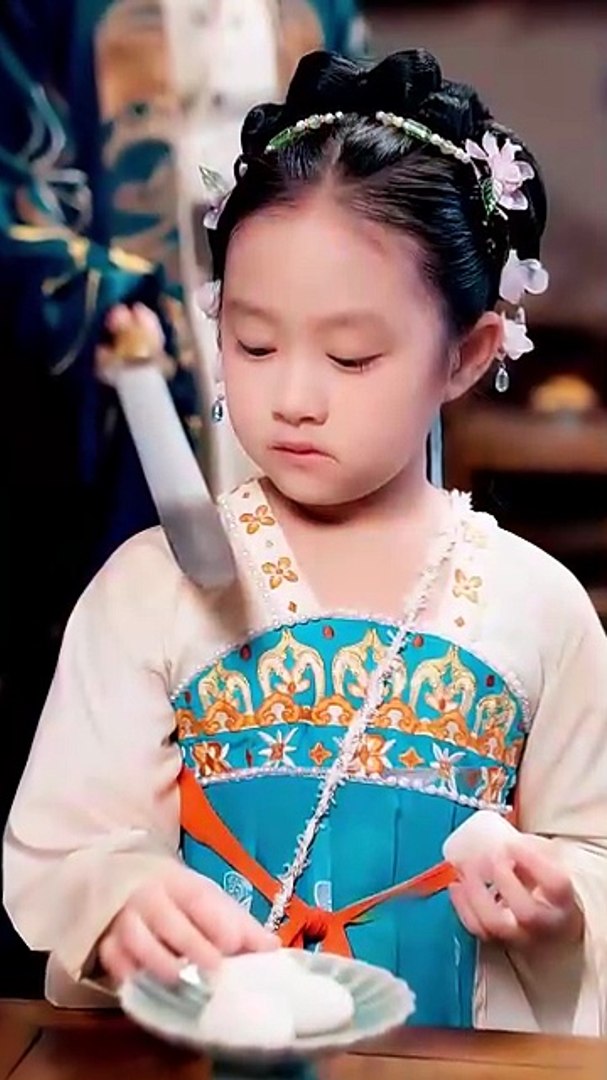 [#MiniMovie] A Spoonful of Sugar a Throne of Love