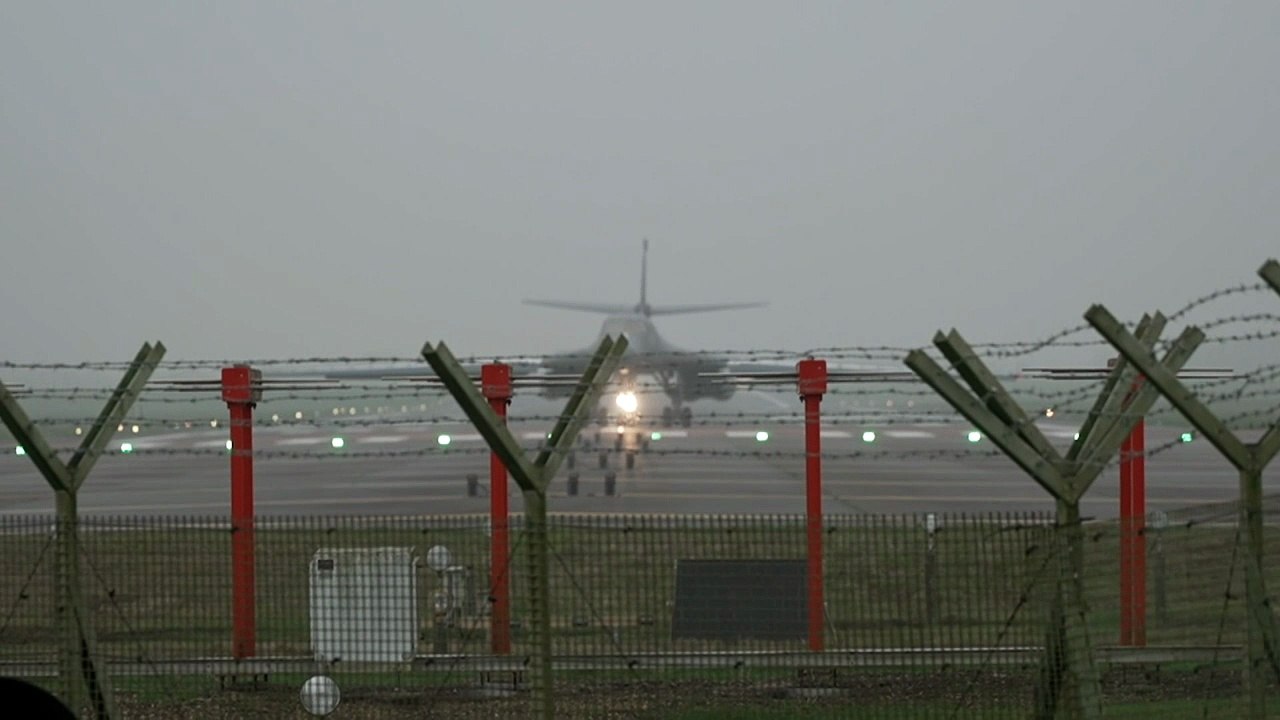 More US bombers land at RAF Fairford