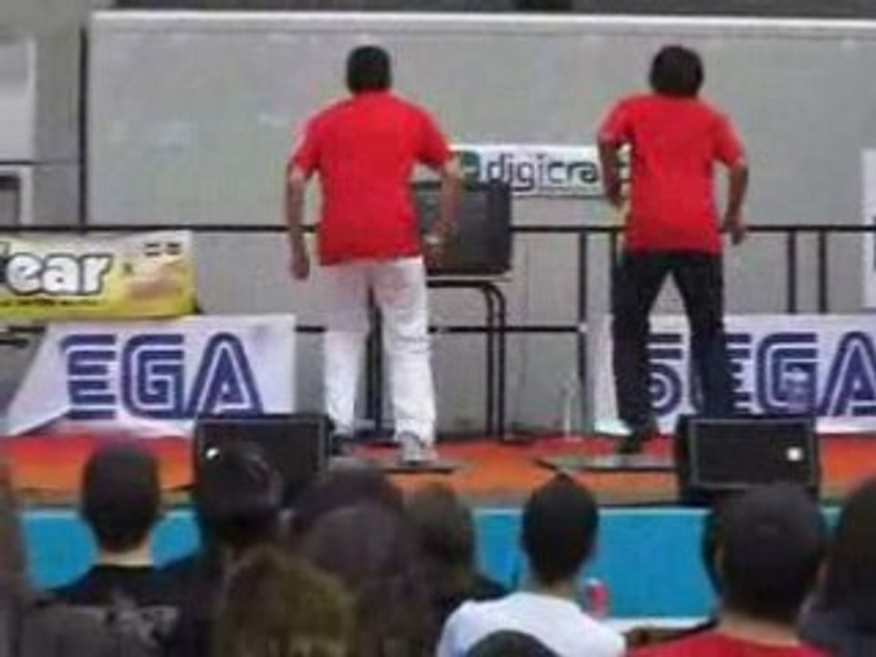 DDR Score truc là bien pourri mecs qui se la pête