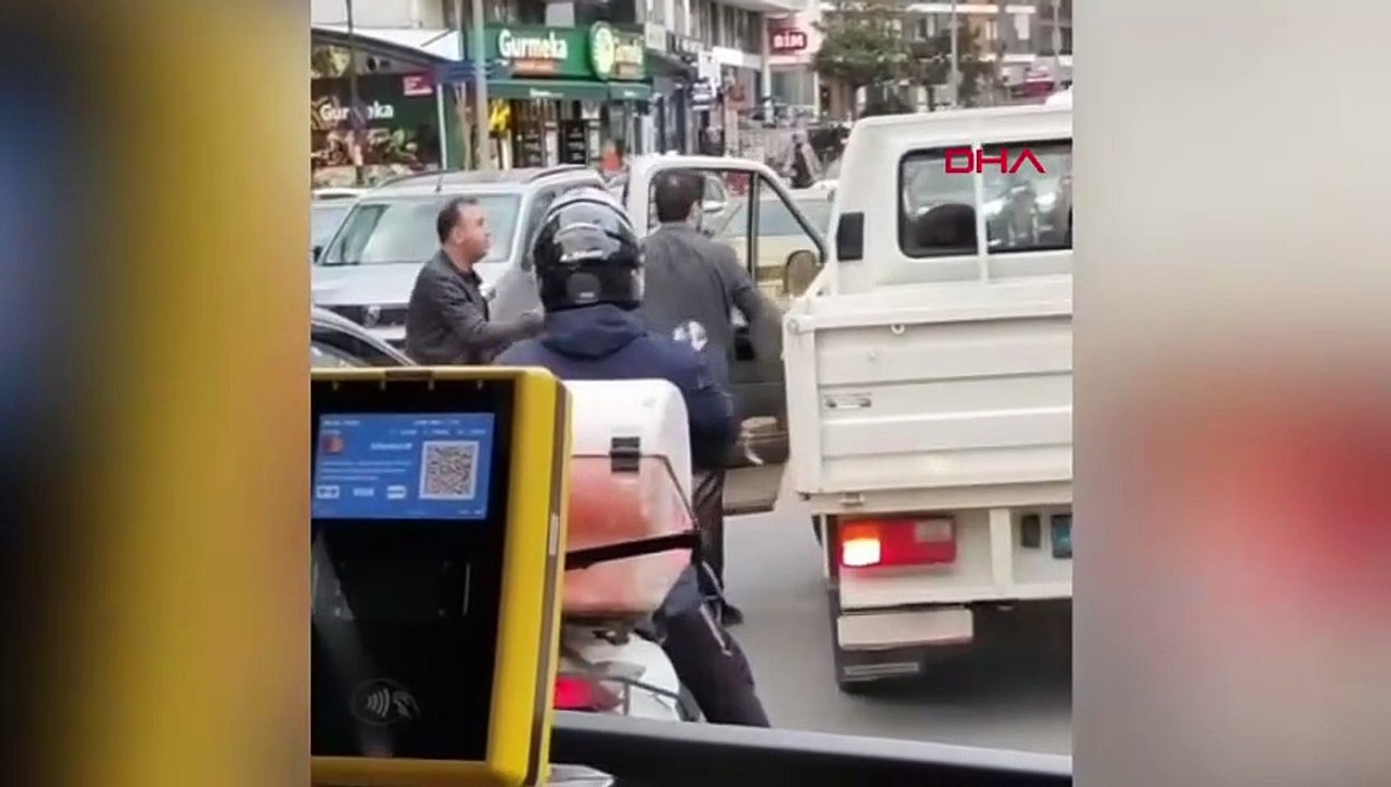 Maltepe'de trafikte kavga: gözaltına alınan 3 kişiye 540 bin lira ceza