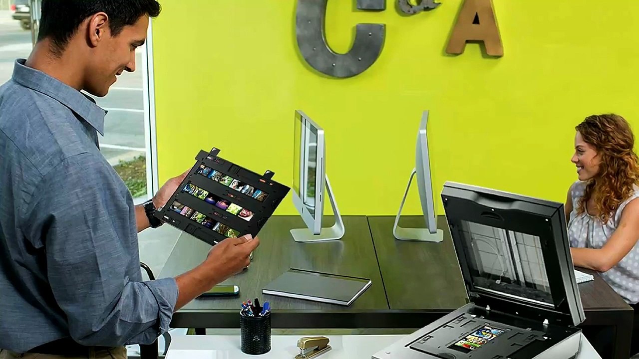 Epson Perfection V800 Photo Scanner Review: Unboxing & Testing