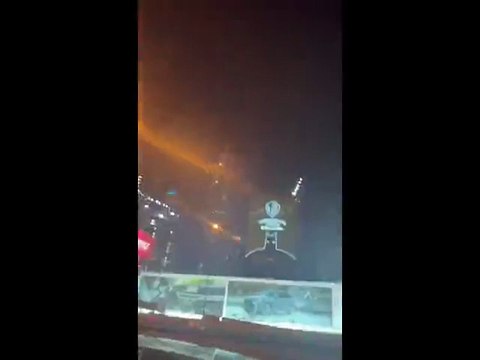 Dubai, drone iraniano contro grattacielo - Video