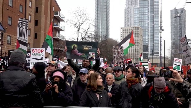 Watch: Protesters rally outside US Embassy in London calling to end attacks on Iran