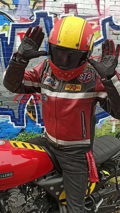 ➡️ Motolife : A Day in the Life / « Danza Kuduro »