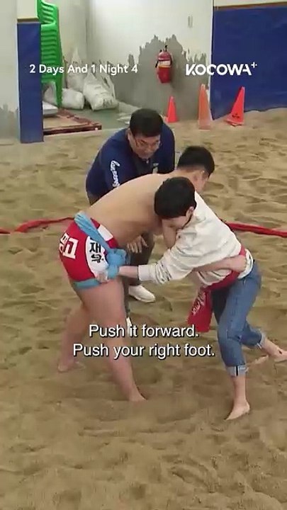 #DinDin loses his footing against a middle schooler! 😅 #2days1night #wrestling #kocowa #kvariety