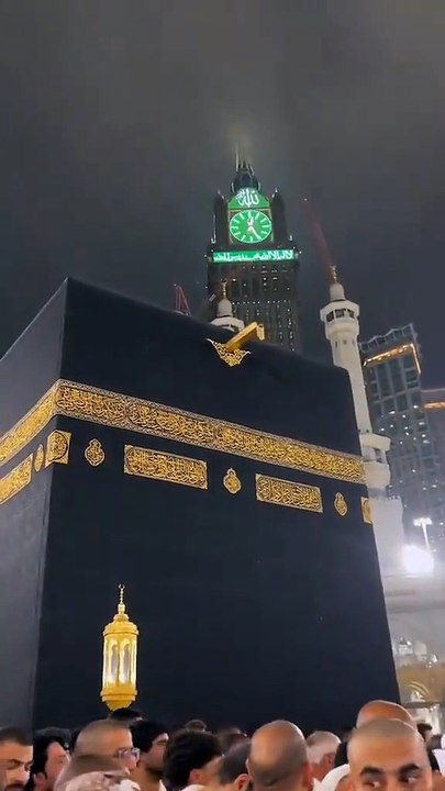 زندگی کی ہر مشکل میں اللہ سے مدد مانگنا مومن کی پہچان ہے۔ اس ویڈیو/پیغام میں جانیں کہ اللہ سے مدد مانگنے کی کیا اہمیت ہے اور یہ ہماری زندگی کو کیسے بہتر بناتی ہے۔