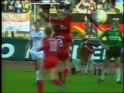 BAYERN MUNICH - EINTRACHT FRANCFORT - 1984 - SAISON 1984/1985 -