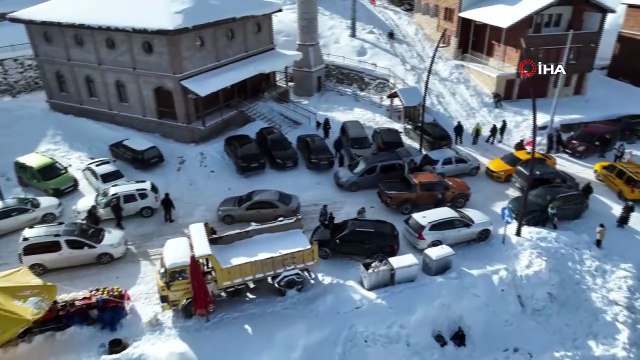Giresun Kulakkaya Yaylası’nda görsel şölen: Kar kalınlığı 2 metreyi buldu