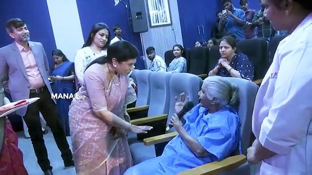 Megastar Chiranjeevi Wife Surekha & Susmitha Participated In Star Shakti Utsav Cancer Survivors Meet