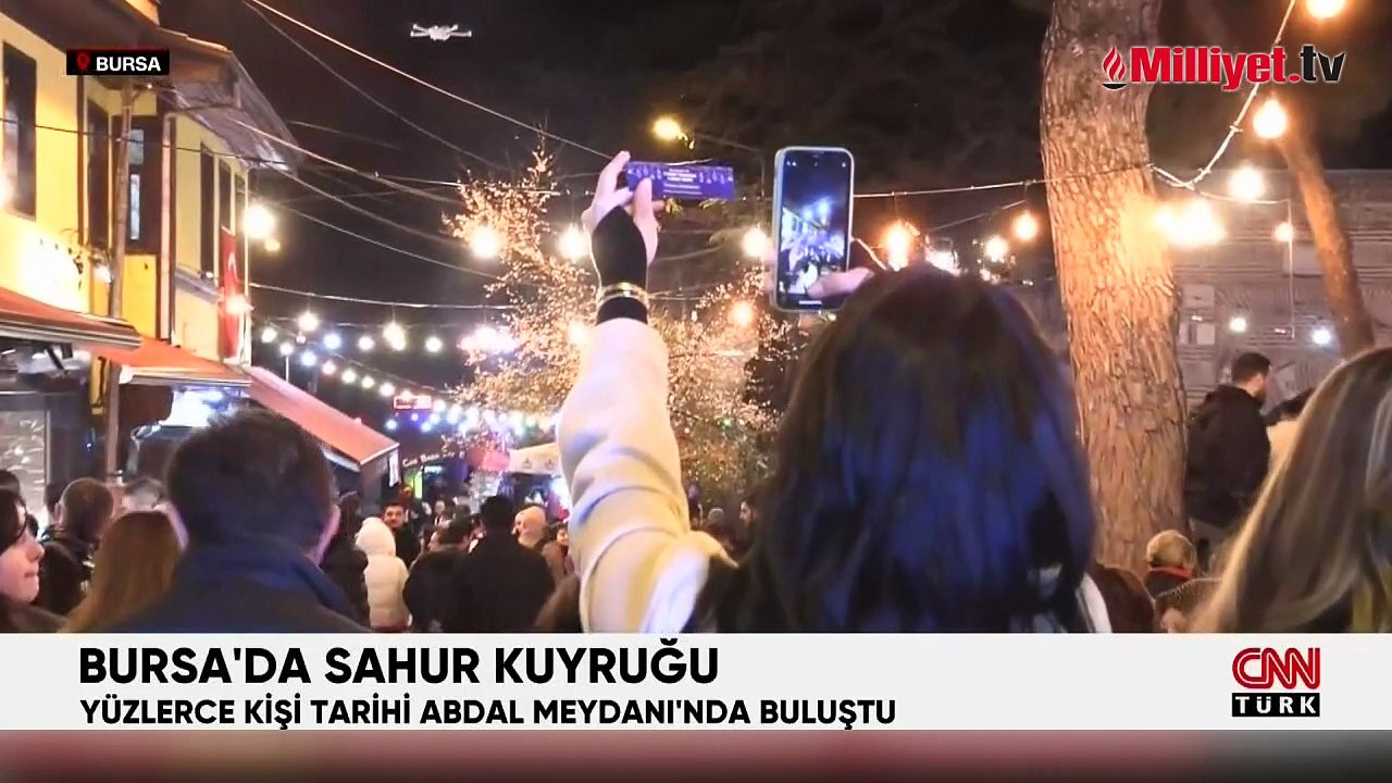 Mustafa Varank’tan tarihi meydanda sahur buluşması