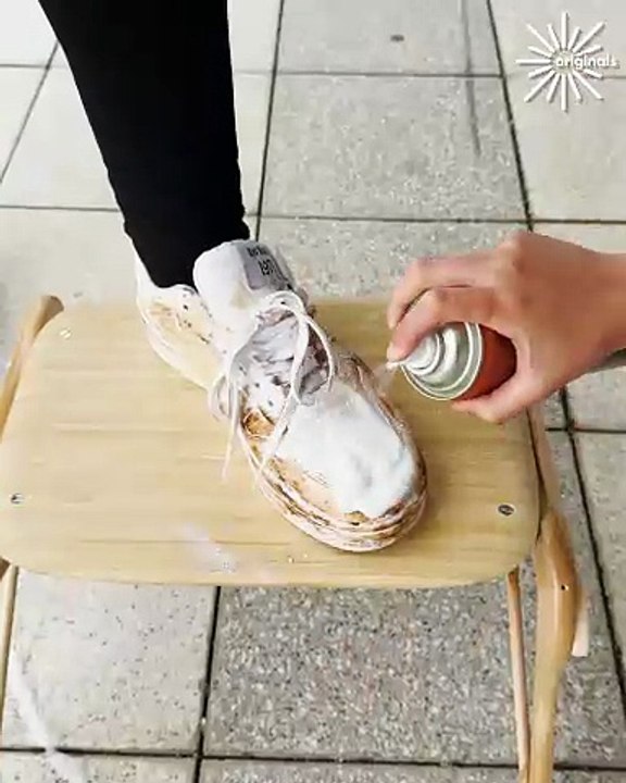 This girl gets an unexpected but amazing shoe makeover! 🤩👟