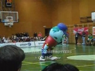 HARLEM GLOBETROTTERS [18]