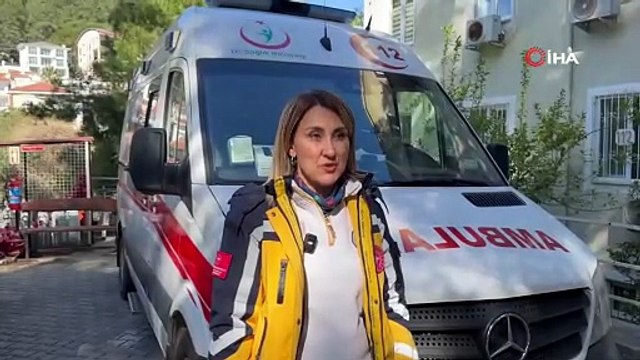 Marmaris yollarında bir kadın efsanesi! 26 yıldır hem ambulans sürüyor hem hayat kurtarıyor