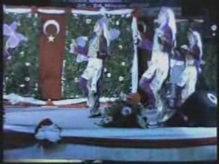 Lüleburgaz 23 Nisan  Folklor gösterisi