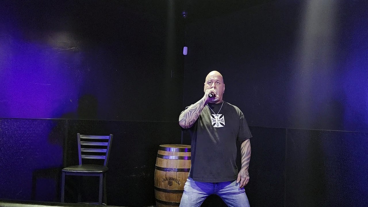 OZZY OSBOURNE - NEVER KNOW WHY (PERFORMED LIVE AT THE WESTERNER)