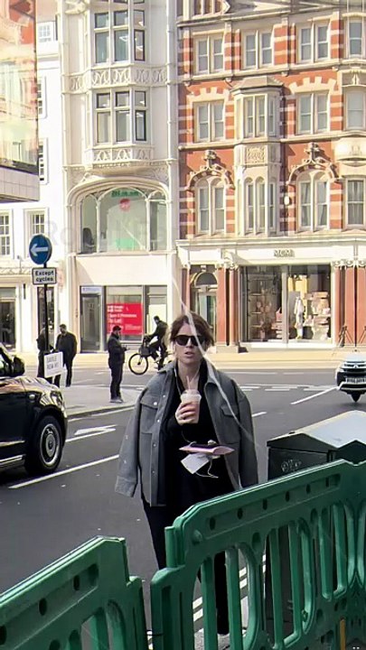 Princess Eugenie Under Pressure as Epstein Questions Resurface