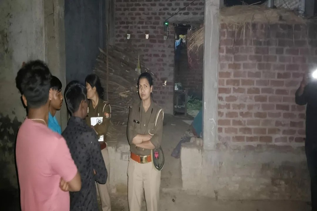 नशेड़ी पति ने कुल्हाड़ी से पत्नी की हत्या, वारदात के बाद फरार
