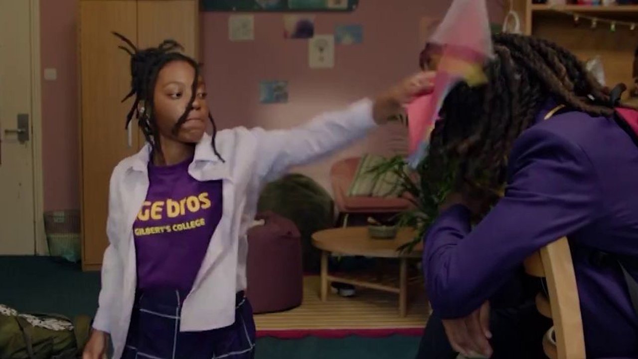 Boarders ‒ Welcome to St. Gilbert's - staffel 3 Trailer OV